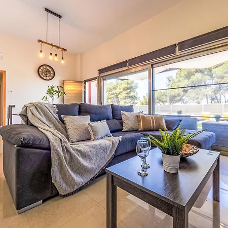 Grobro 1 By Interhome Tatil Evi *